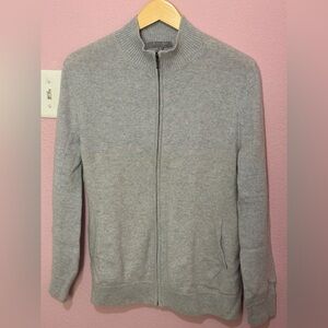 Neiman Marcus Men’s 100% Cashmere Sweater beige ivory dry clean casual fashion